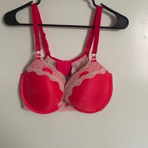 Victoria’s Secret bra